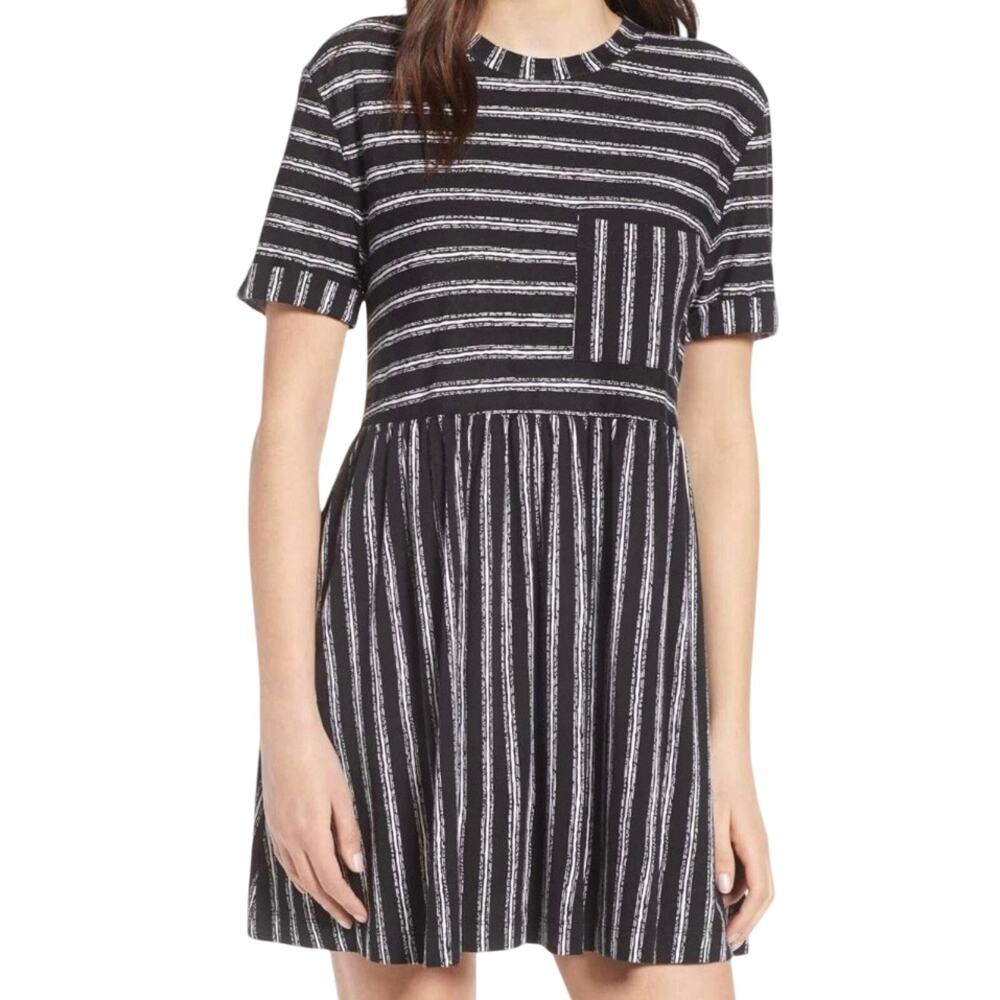 Volcom Skater Dress S Black White Stripe Pocket Tee Mini Dark Academia Casual